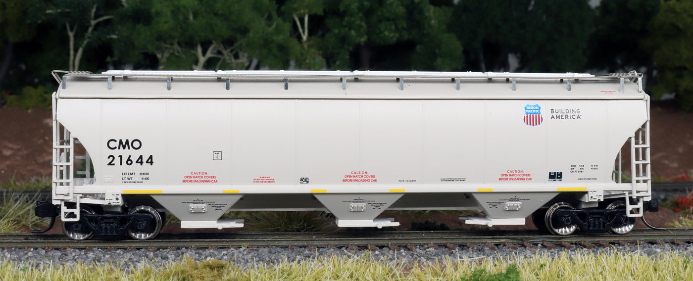 N Scale Trinity 5161 Cu Ft 3-Bay Covered Hopper - Union Pacific / CMO